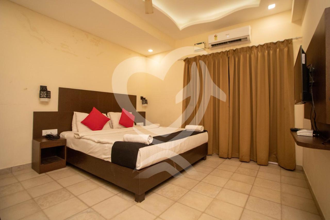 De Alcazar Calangute Hotell Eksteriør bilde