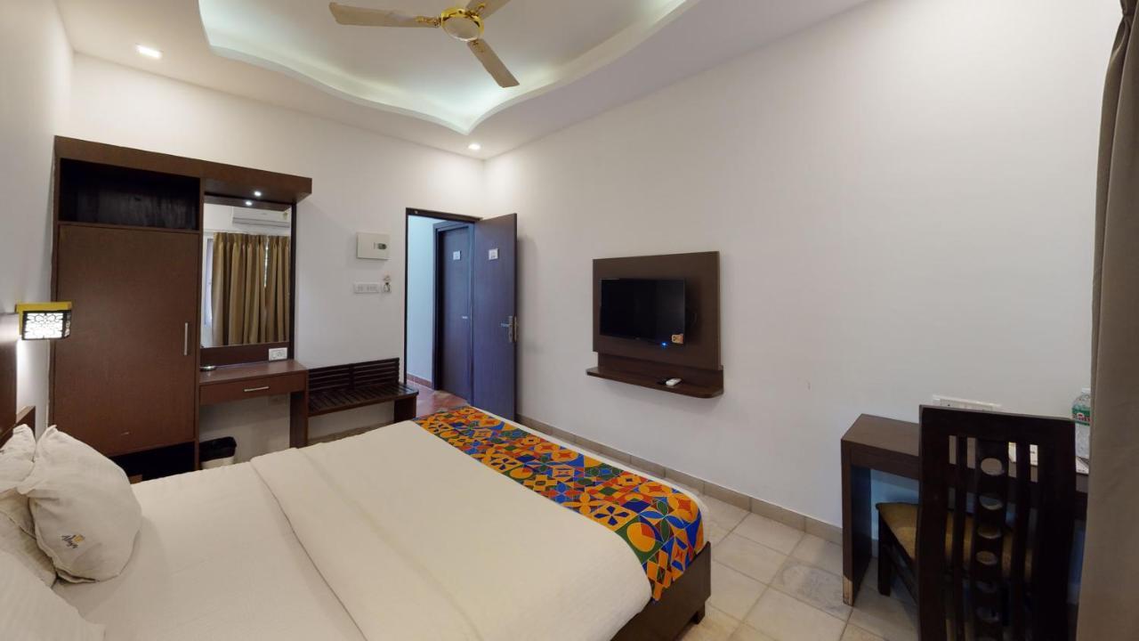 De Alcazar Calangute Hotell Eksteriør bilde