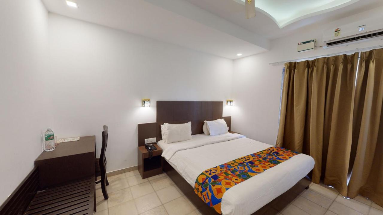 De Alcazar Calangute Hotell Eksteriør bilde